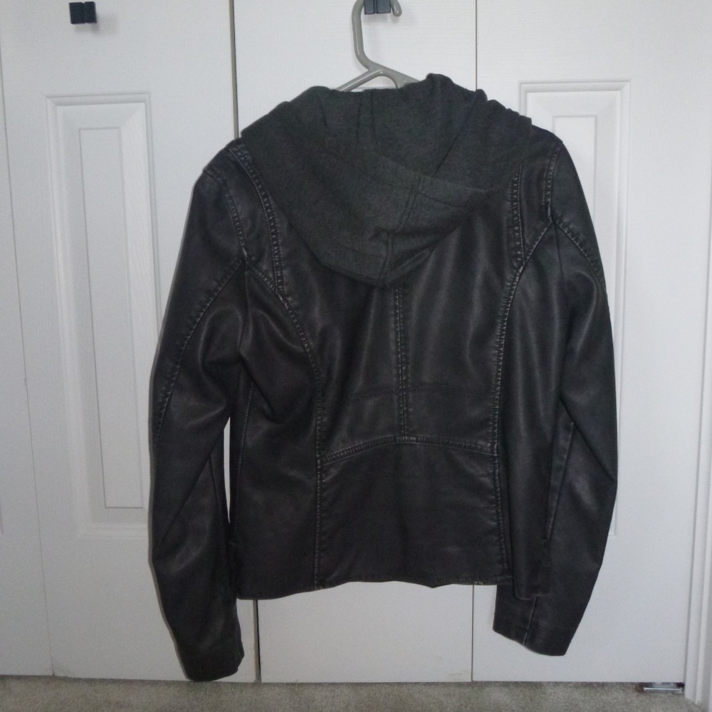 Black Rivet Leather Jacket - image 2